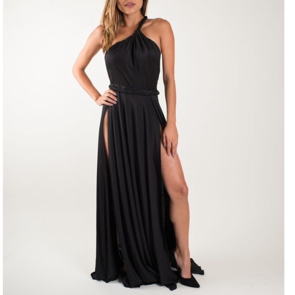 Elegant Black Maxi Dress